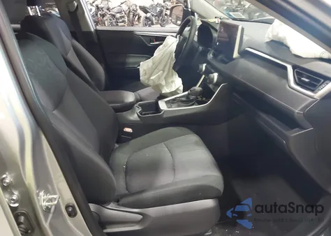 2024 Toyota Rav4 Hybrid Xle z USA, uszkodzony, nr VIN JTMRWRFV8RJ062167